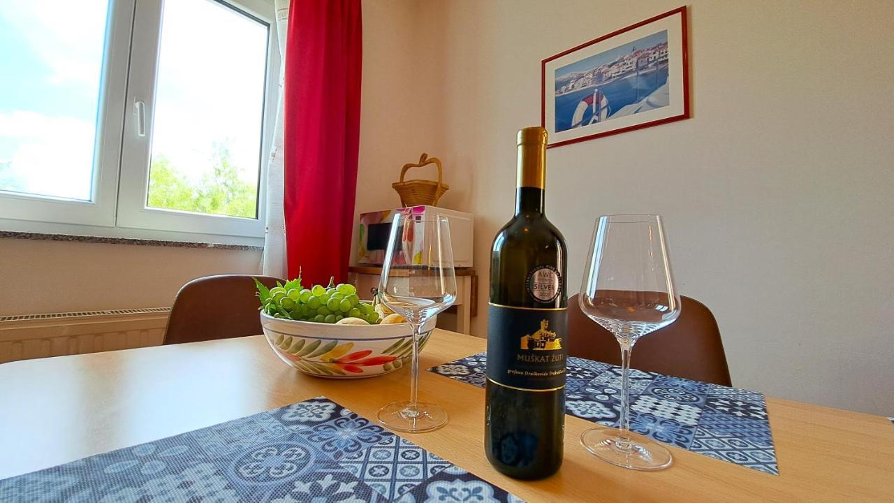Apartments Kay Baška Екстериор снимка
