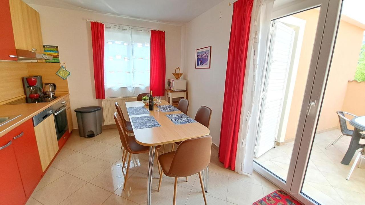 Apartments Kay Baška Екстериор снимка