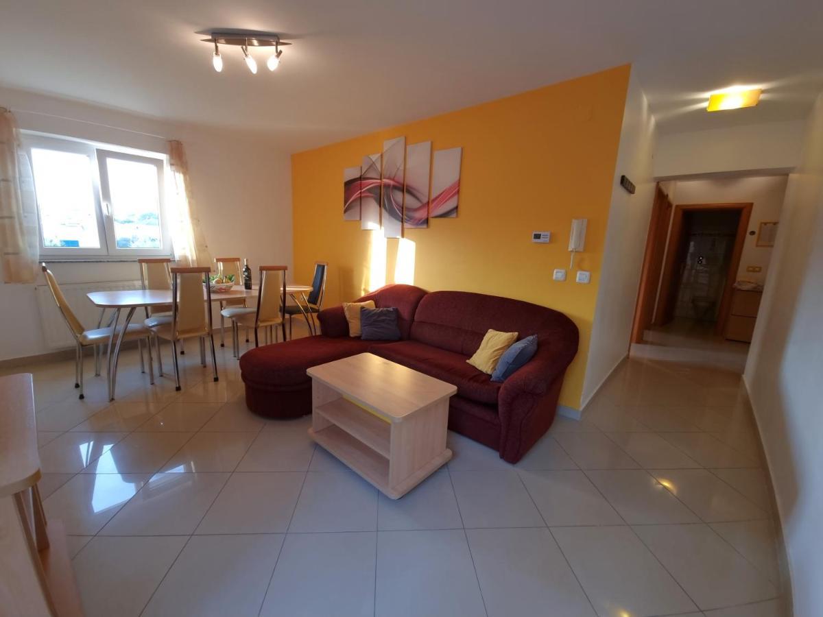 Apartments Kay Baška Екстериор снимка