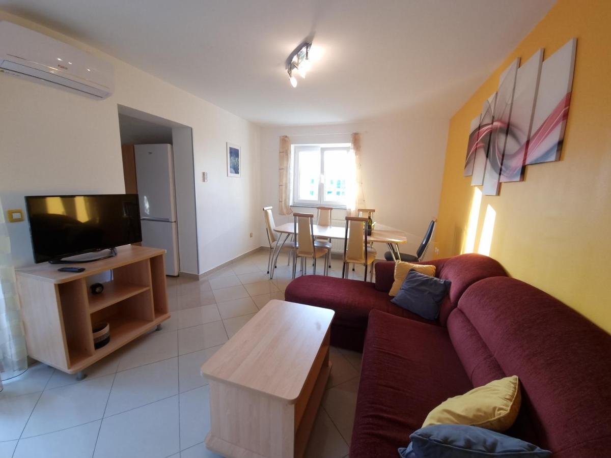 Apartments Kay Baška Екстериор снимка